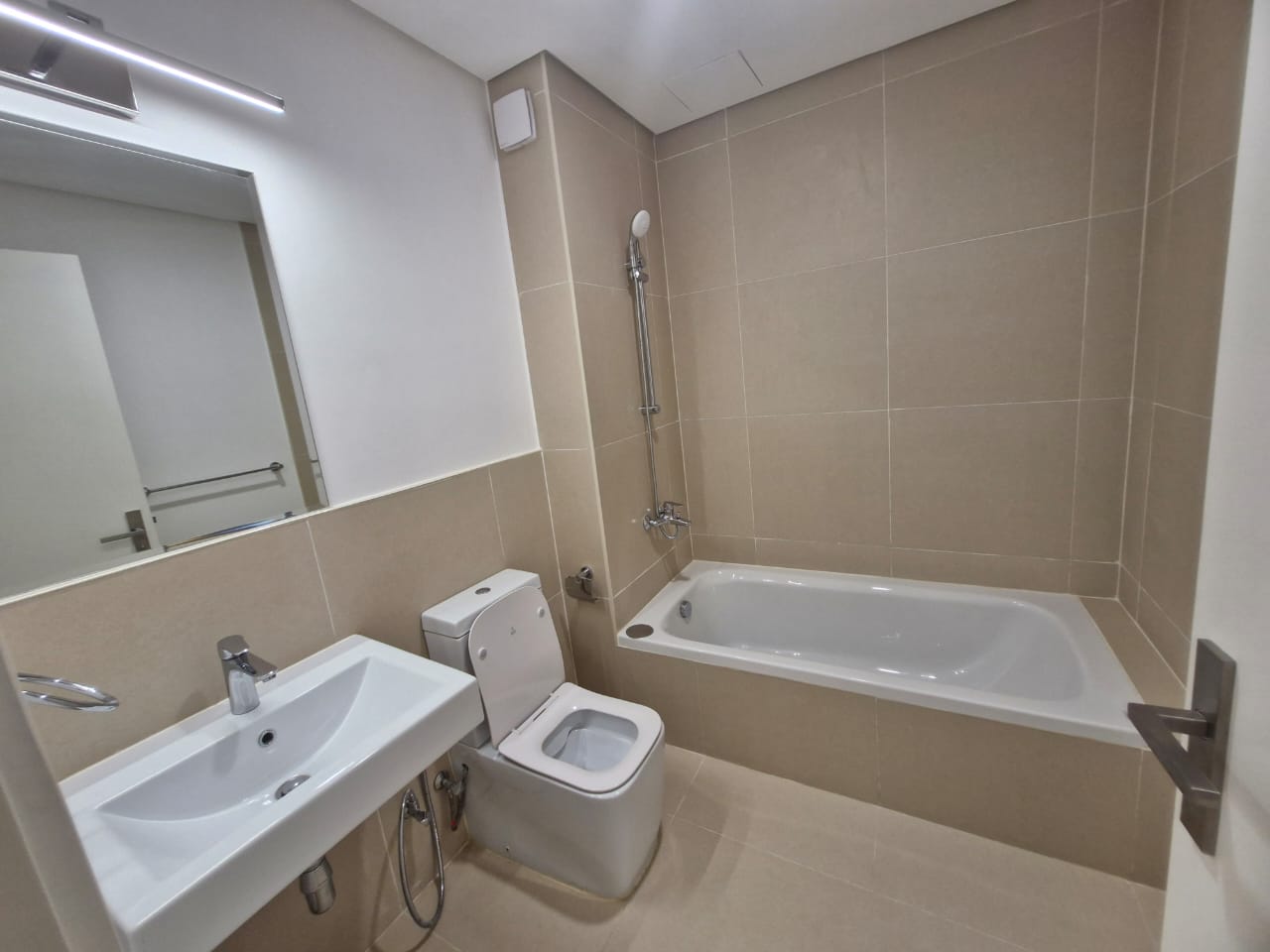 ✨ Luxurious Duplex for Rent in Sedra (Roshn) 🏡